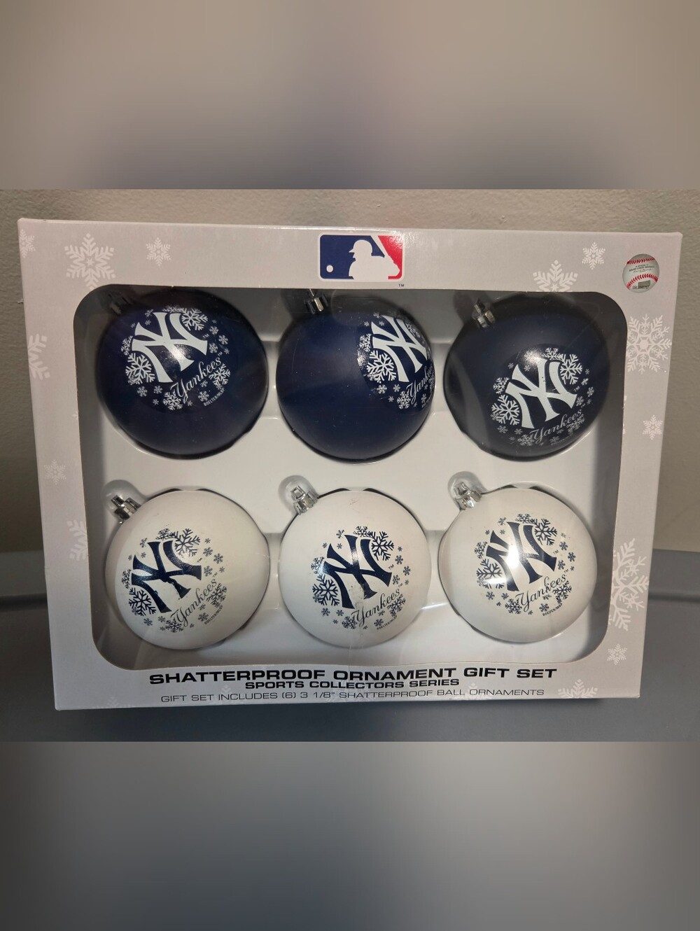 Topperscot Shatterproof MLB New York Yankees Ornament Gift Set